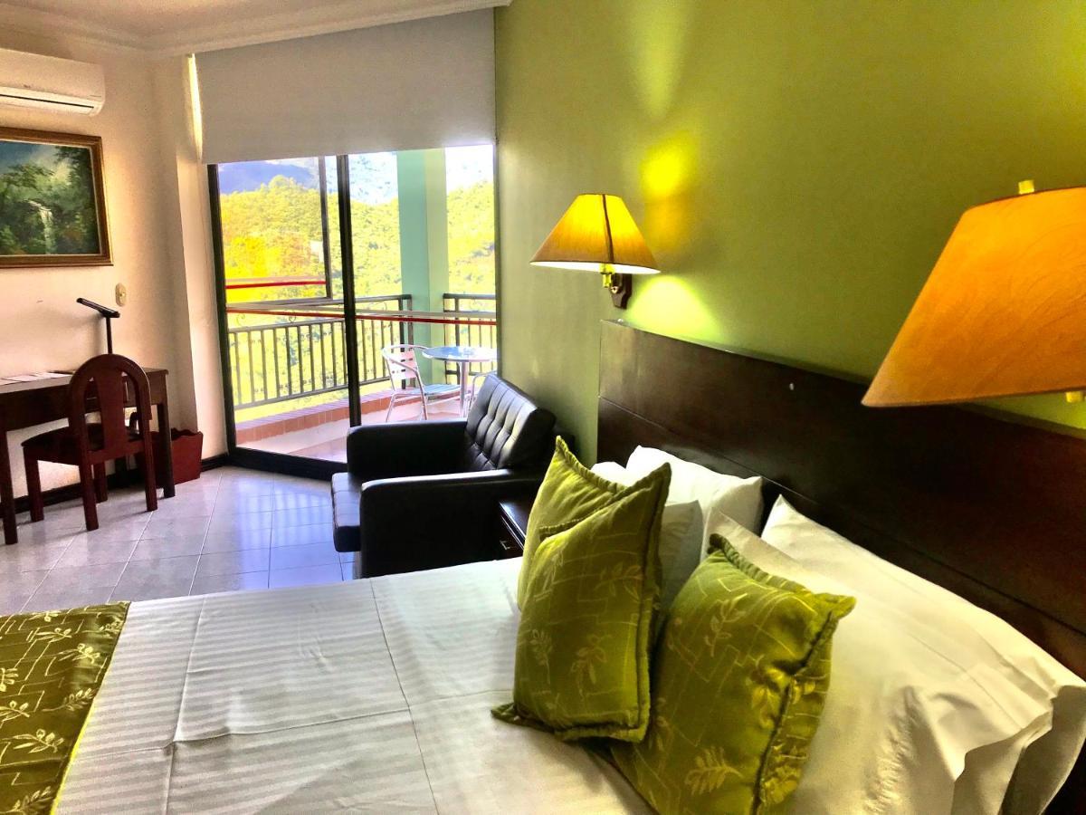 Casa Morales Hotel Internacional Y Centro De Convenciones Ibagué Екстериор снимка