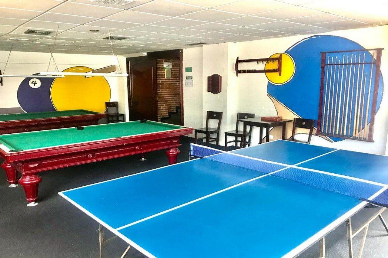 Casa Morales Hotel Internacional Y Centro De Convenciones Ibagué Екстериор снимка Table tennis tables at the hostel