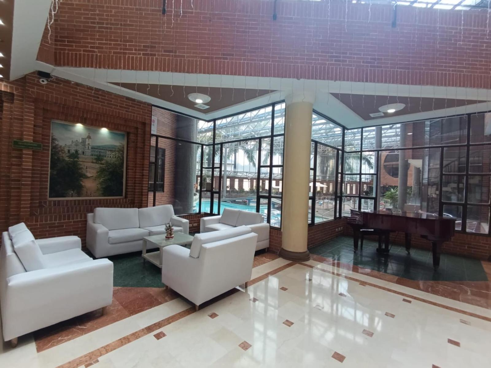 Casa Morales Hotel Internacional Y Centro De Convenciones Ibagué Екстериор снимка Lobby