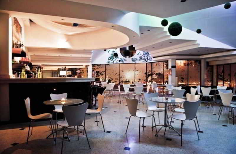 Casa Morales Hotel Internacional Y Centro De Convenciones Ibagué Екстериор снимка The interior of the restaurant